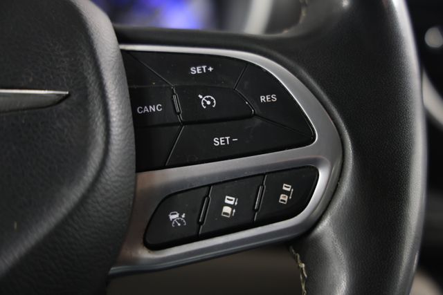 2023 Chrysler Pacifica Touring L - Photo 31