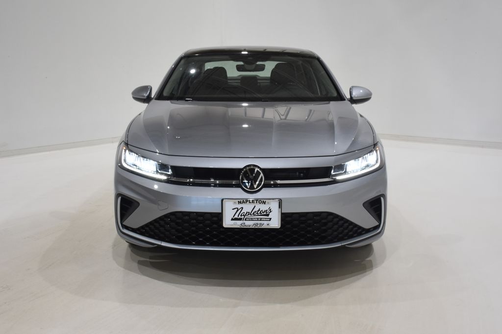 2025 Volkswagen Jetta 1.5T SE photo 2