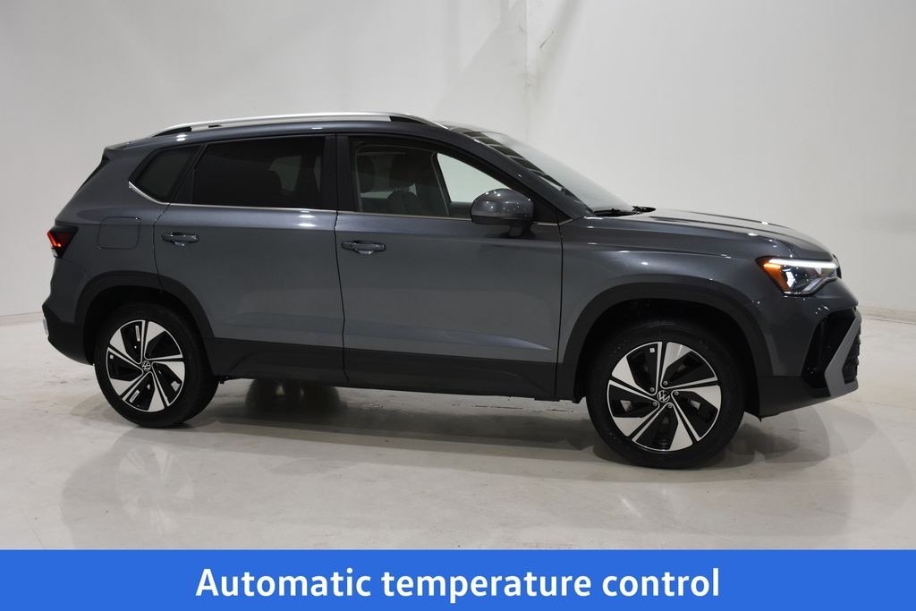 New 2026 Volkswagen Taos 1.5T SE SUV