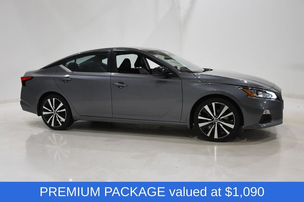 Used 2020 Nissan Altima 2.5 SR Sedan