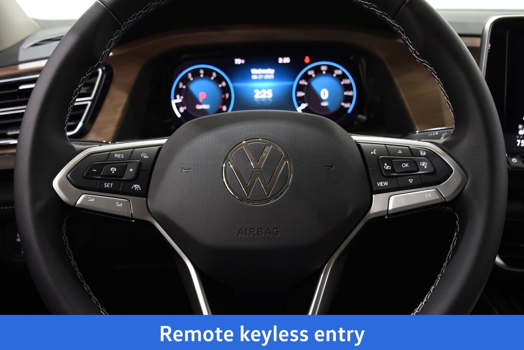 2026 Volkswagen Atlas SE w/Tech - Photo 10