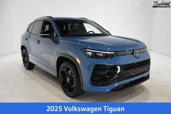 2025 Volkswagen Tiguan 2.0T SE R-Line Black SUV