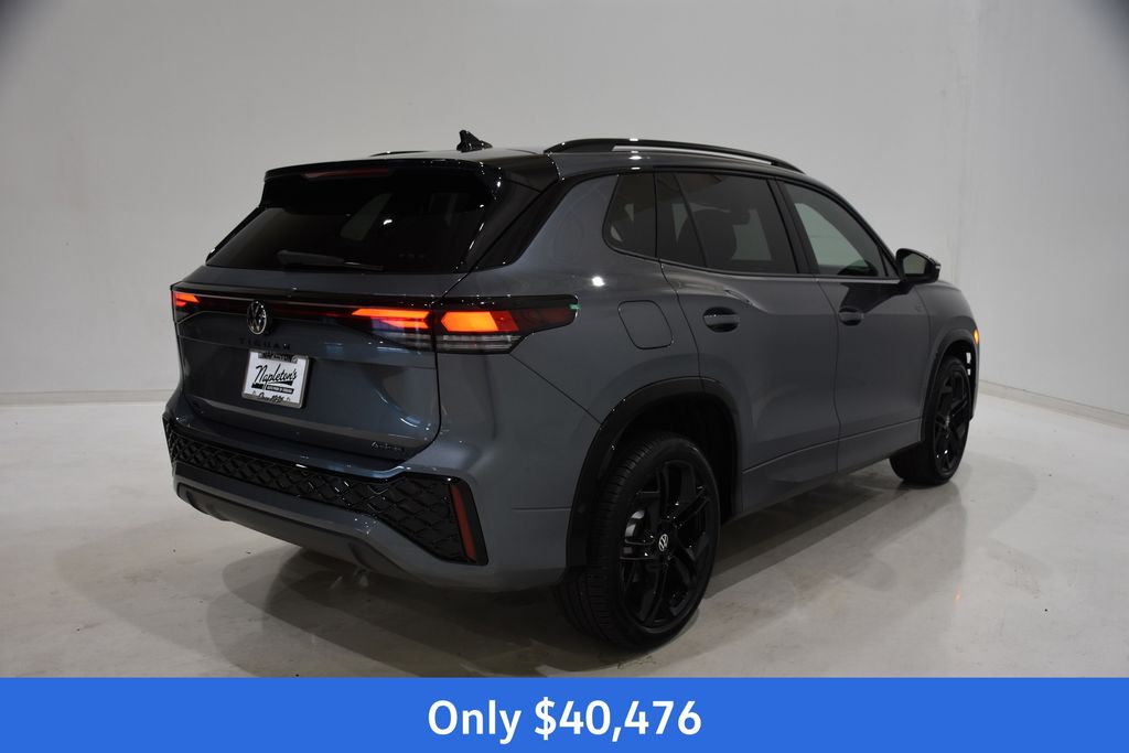 2026 Volkswagen Tiguan SE R-Line Black photo 3