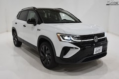 2024 Volkswagen Taos 1.5T SE Black SUV