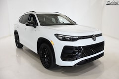 2025 Volkswagen Tiguan 2.0T SE R-Line Black SUV