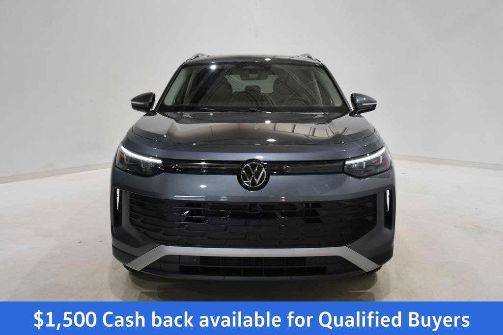 New 2025 Volkswagen Tiguan 2.0T SE SUV