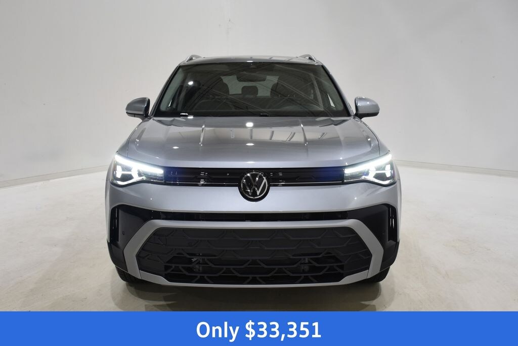 New 2026 Volkswagen Taos 1.5T SE SUV