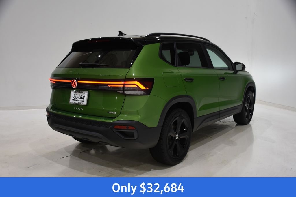 New 2026 Volkswagen Taos 1.5T SE Black SUV