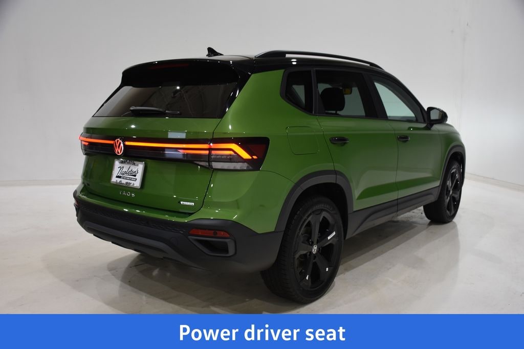 New 2026 Volkswagen Taos 1.5T SE Black SUV