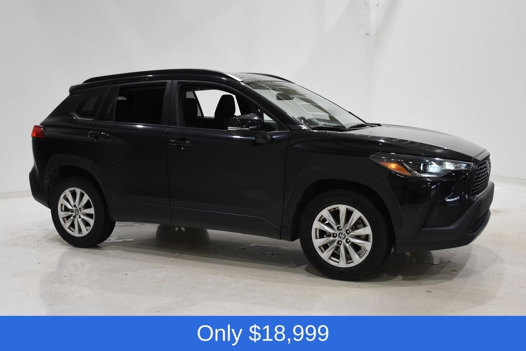 Used 2023 Toyota Corolla Cross LE SUV