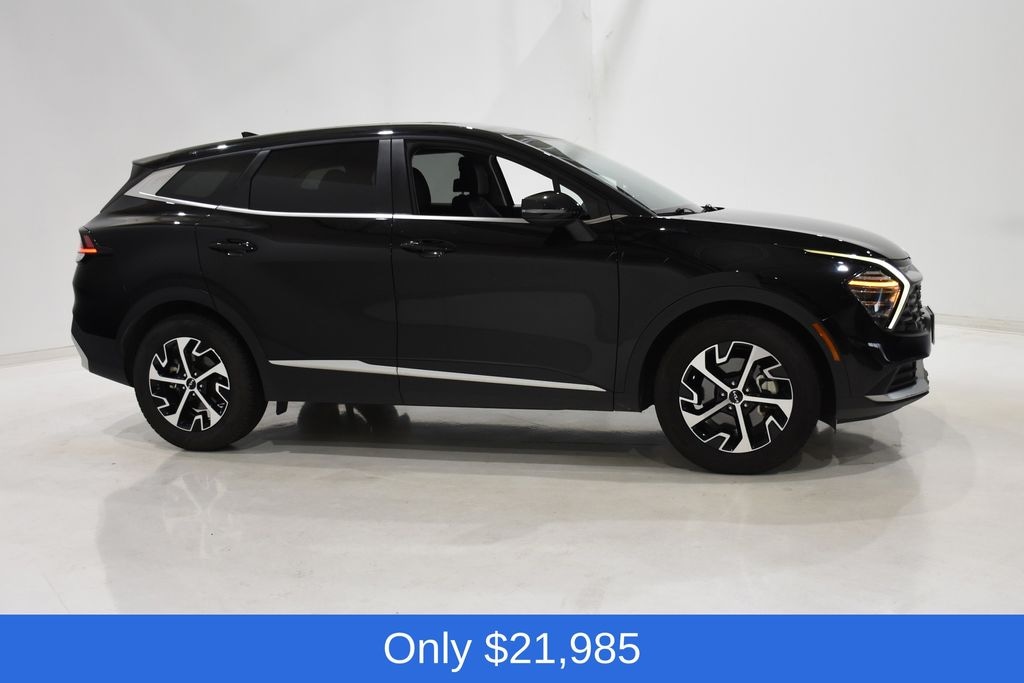 Used 2024 Kia Sportage EX SUV