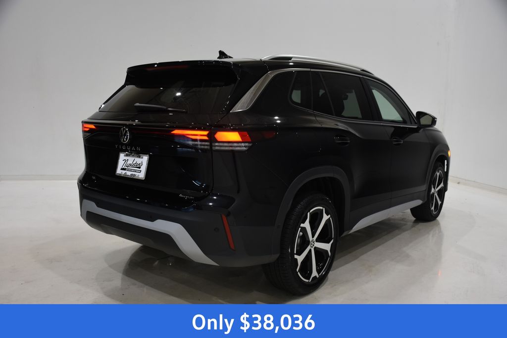 2026 Volkswagen Tiguan SE photo 2