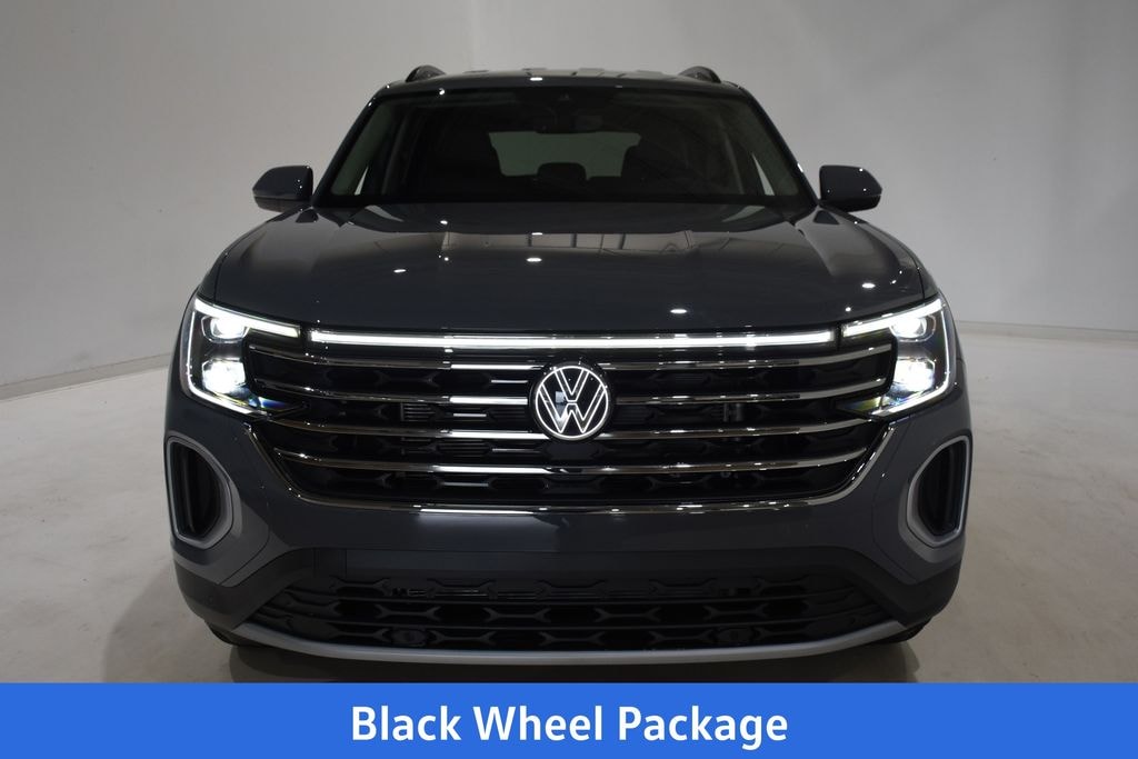 New 2026 Volkswagen Atlas SE w/Technology SUV