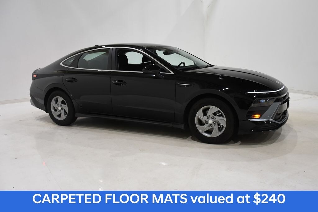 Used 2025 Hyundai Sonata SE Sedan