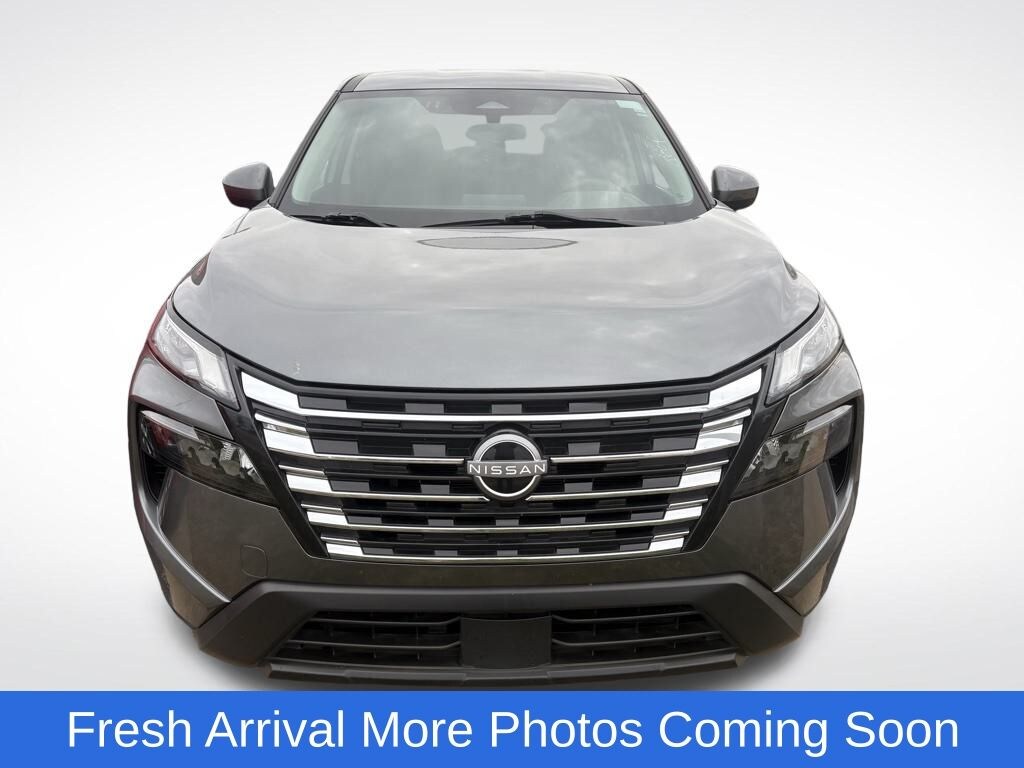 Used 2024 Nissan Rogue SV SUV