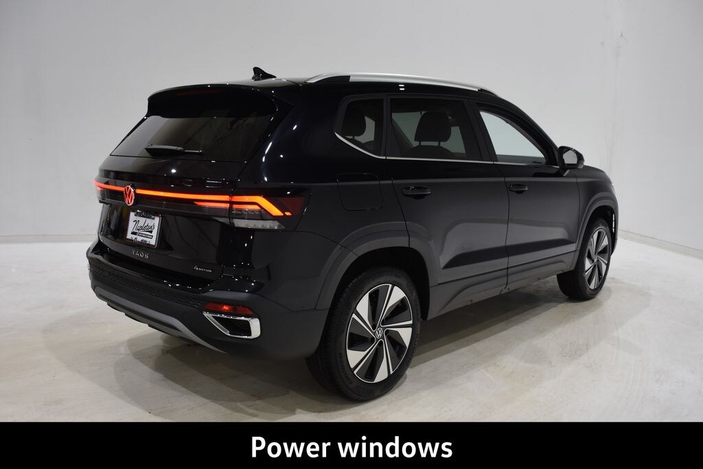 New 2026 Volkswagen Taos 1.5T SE SUV