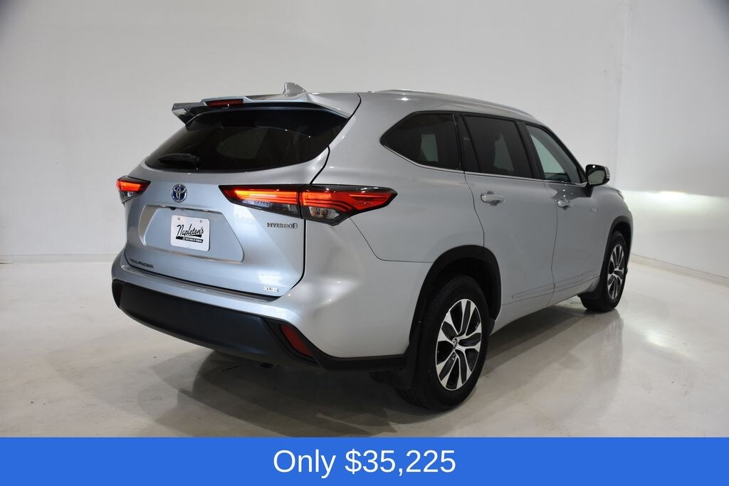 Used 2021 Toyota Highlander Hybrid XLE SUV