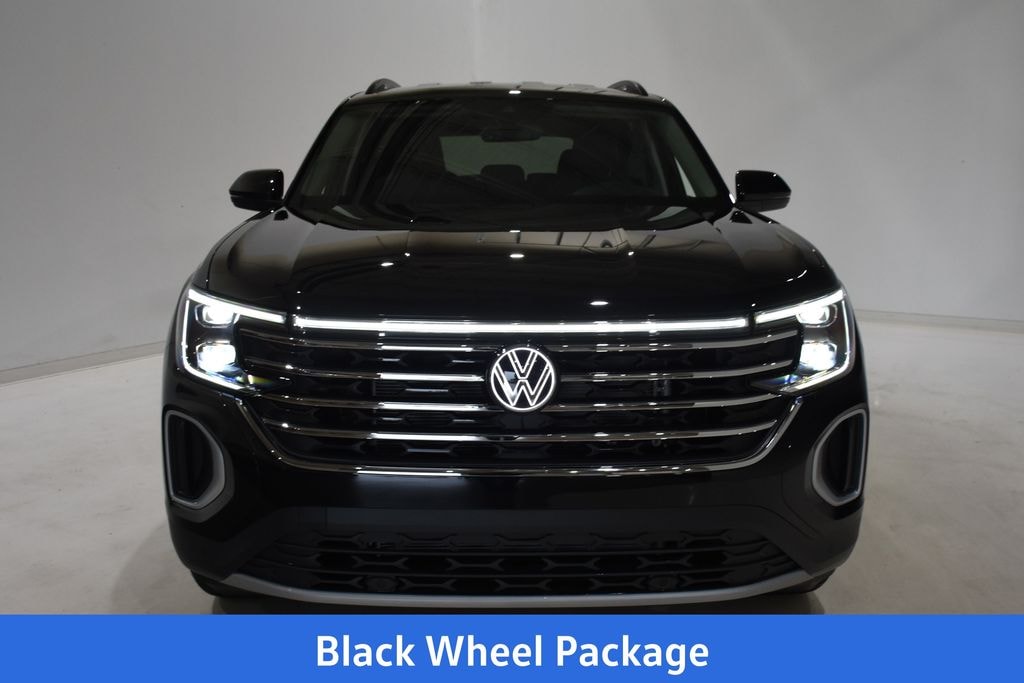 New 2026 Volkswagen Atlas SE w/Technology SUV