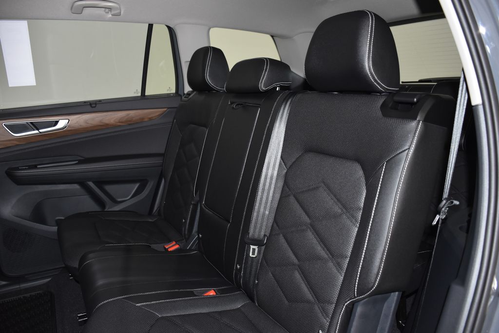 2026 Volkswagen Atlas SE w/Tech - Photo 26