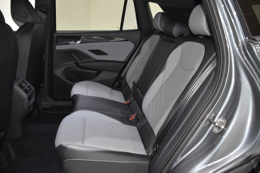 2026 Volkswagen Tiguan SE R-LINE BLACK - Photo 25