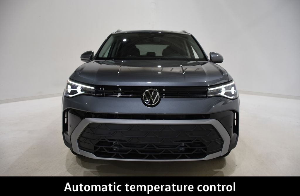 New 2026 Volkswagen Taos 1.5T SE SUV
