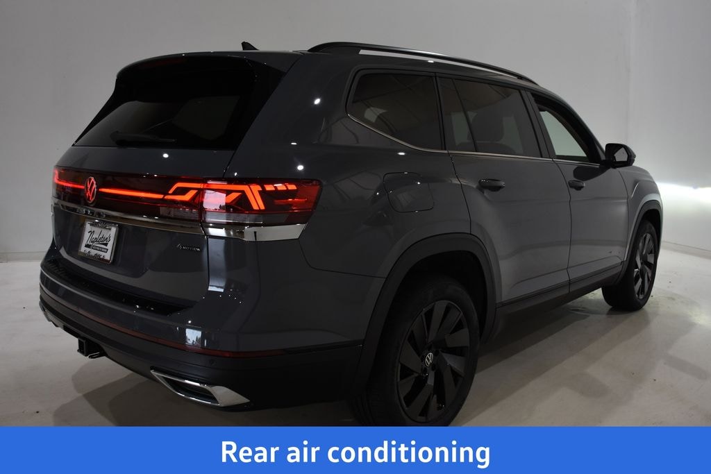New 2026 Volkswagen Atlas SE w/Technology SUV