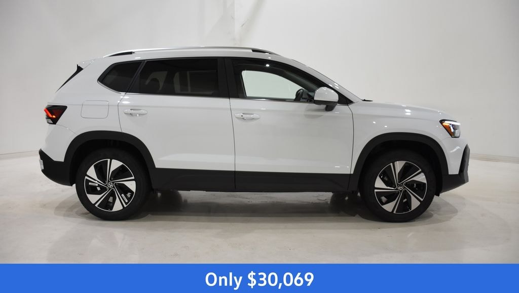 New 2026 Volkswagen Taos 1.5T SE SUV
