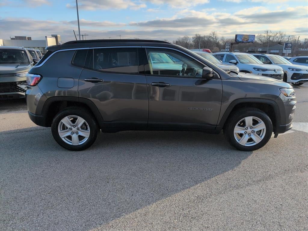 Used 2022 Jeep Compass Latitude SUV