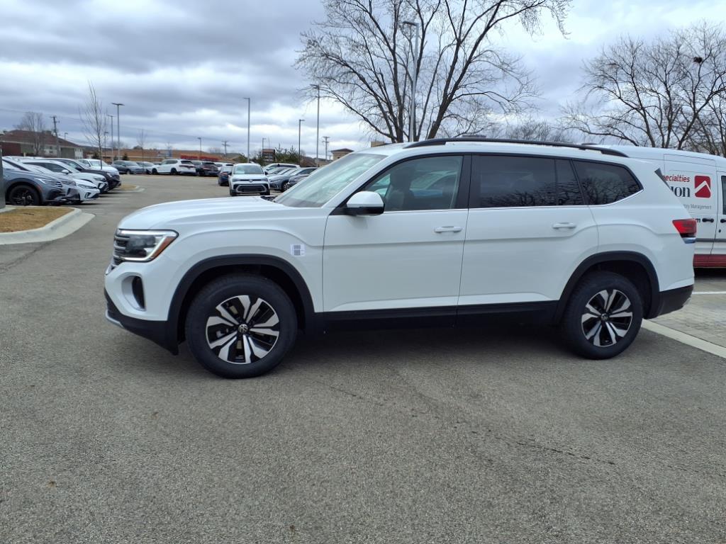 2025 Volkswagen Atlas SE photo 4