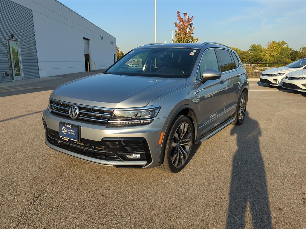 2019 Volkswagen Tiguan SEL Premium R-Line photo 2