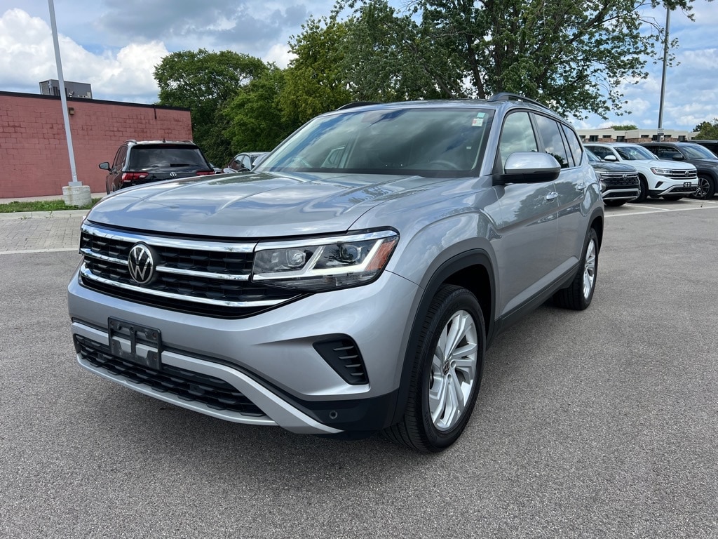 Used 2021 Volkswagen Atlas SE w/Tech with VIN 1V2KR2CA1MC541981 for sale in Palatine, IL