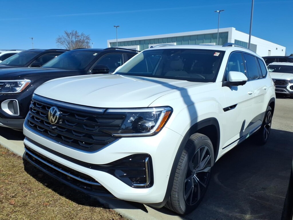 New 2026 Volkswagen Atlas 2.0T SEL Premium R-Line SUV