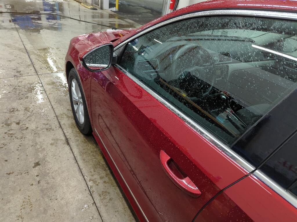 Used 2016 Volkswagen Passat 1.8T Sedan