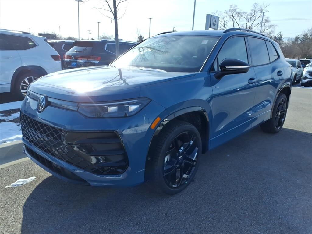 New 2026 Volkswagen Tiguan 2.0T SE R-Line Black SUV