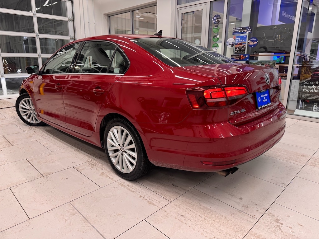 Used 2016 Volkswagen Jetta 1.8T SEL w/PZEV Sedan