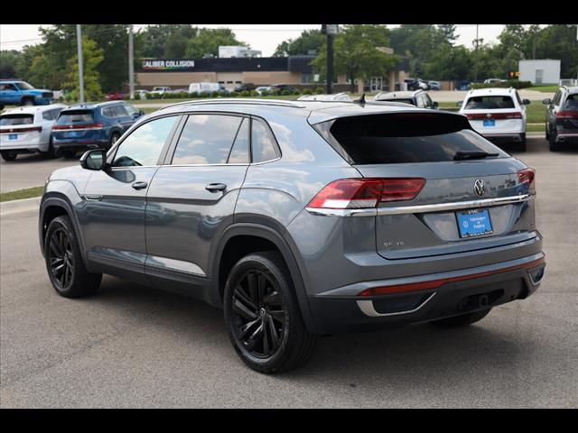 2022 Volkswagen Atlas Cross Sport V6 SE Technology photo 3