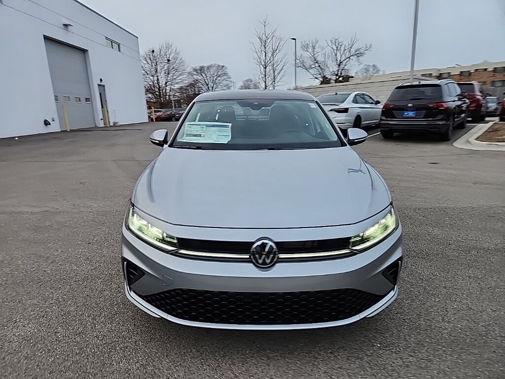 2025 Volkswagen Jetta SEL photo 2