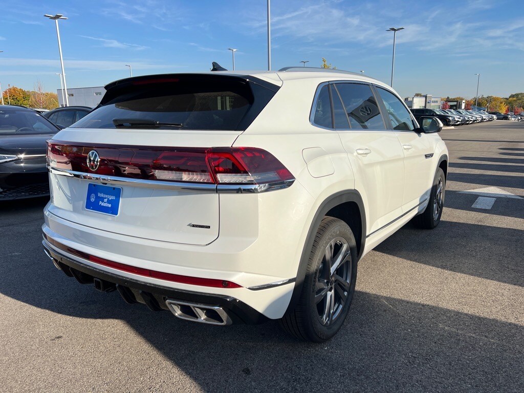 2024 Volkswagen Atlas Cross Sport SEL R-Line photo 4