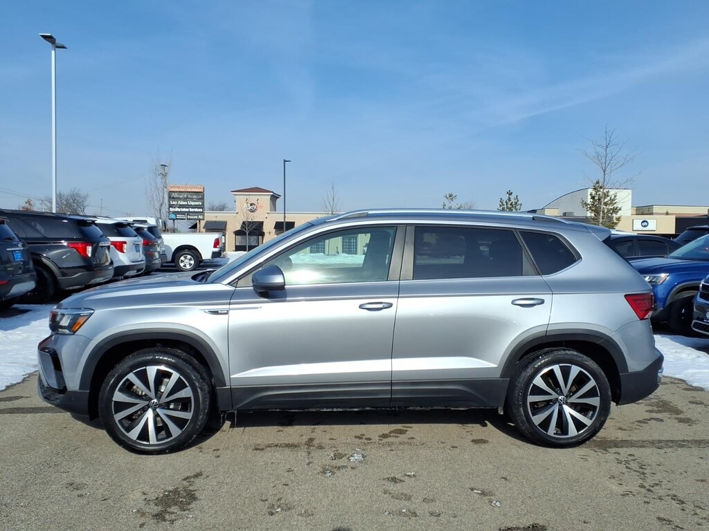 Used 2023 Volkswagen Taos 1.5T SE SUV