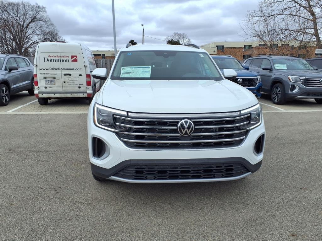 2025 Volkswagen Atlas SE photo 2
