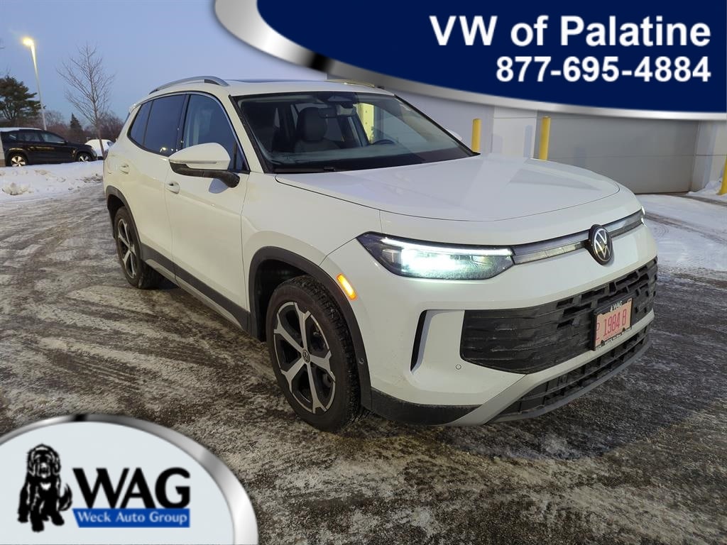 2025 Volkswagen Tiguan SE's photo