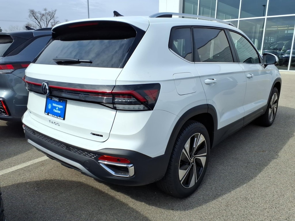 New 2026 Volkswagen Taos 1.5T SE SUV