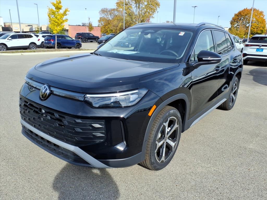 2026 Volkswagen Tiguan SE photo 2