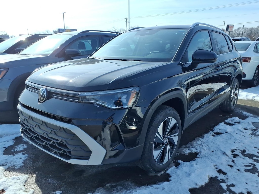 New 2026 Volkswagen Taos 1.5T SE SUV