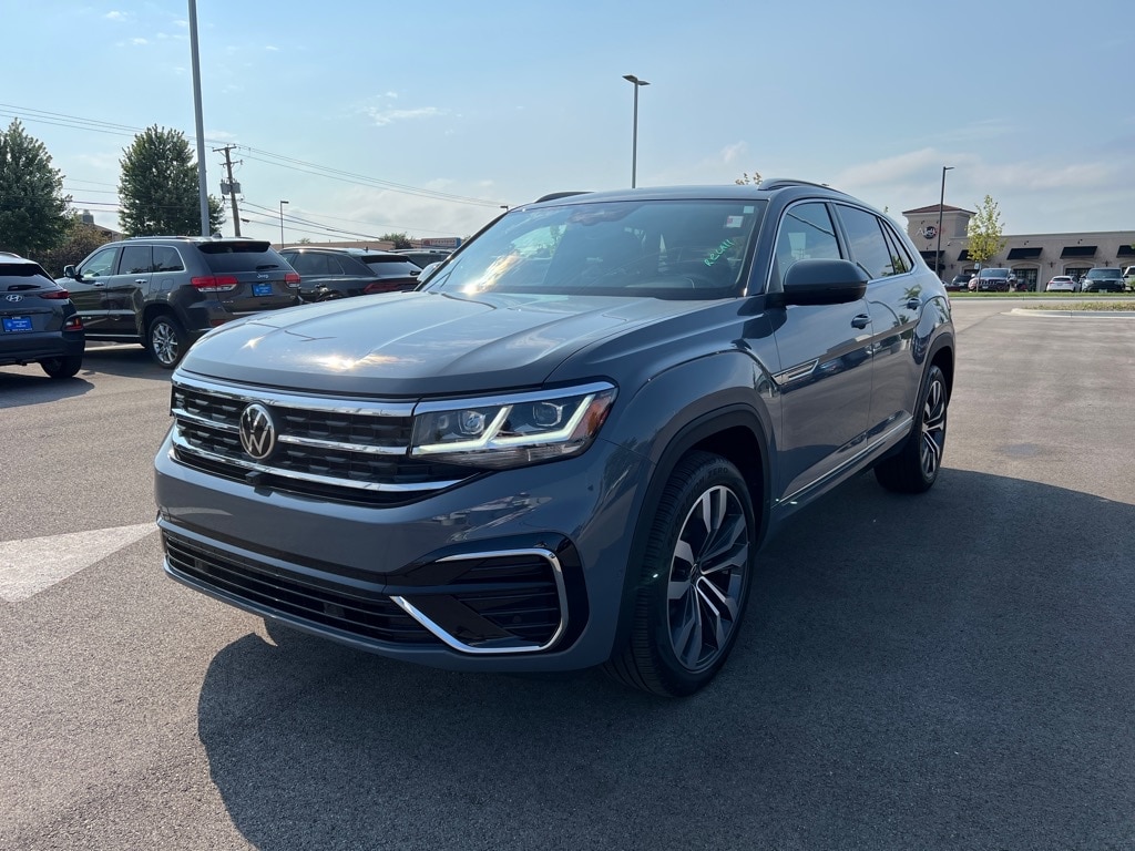 Used 2021 Volkswagen Atlas Cross Sport SEL Premium R-Line with VIN 1V2FE2CA1MC221296 for sale in Palatine, IL