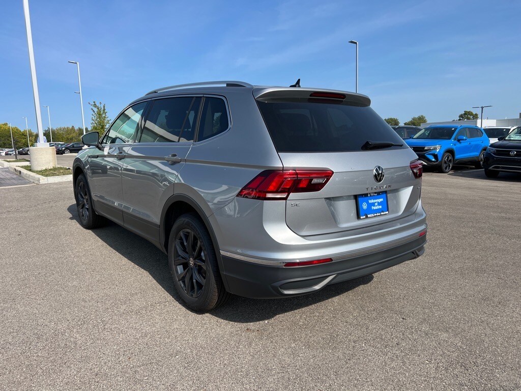 2024 Volkswagen Tiguan SE photo 3