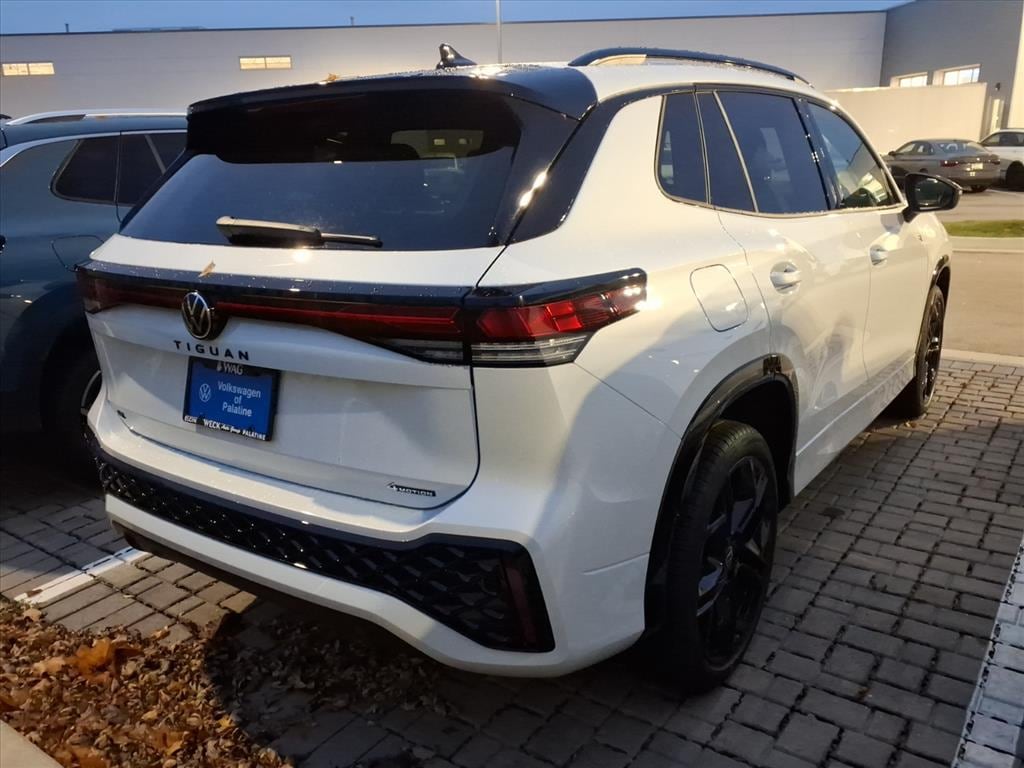 New 2026 Volkswagen Tiguan 2.0T SE R-Line Black SUV