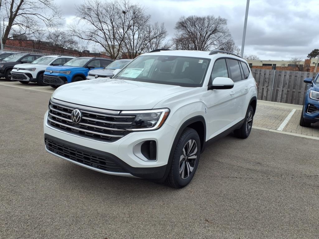 2025 Volkswagen Atlas SE photo 3