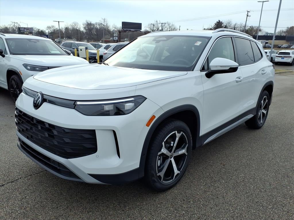 New 2026 Volkswagen Tiguan 2.0T SE SUV