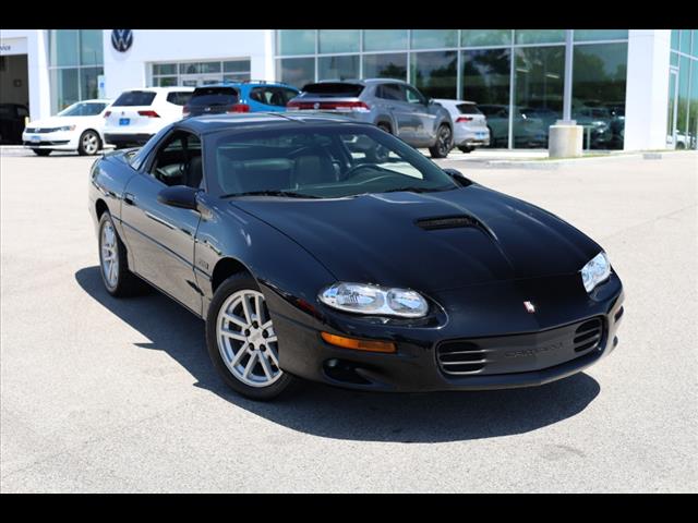 2002 Chevrolet Camaro Sport Coupe photo 2